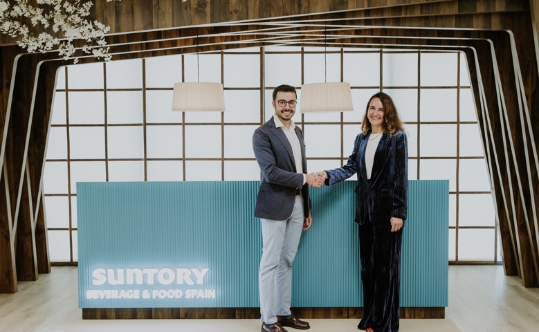 Suntory Beverage & Food Spain firma un acuerdo con el Ayuntamiento de Layos (Toledo) para reforestar casi dos hectáreas de terrenos municipales
