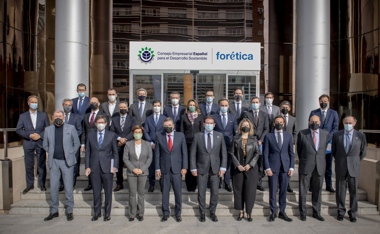 Suntory Beverage & Food Spain se une a Forética como socio promotor para seguir impulsando su visión “Growing for Good”